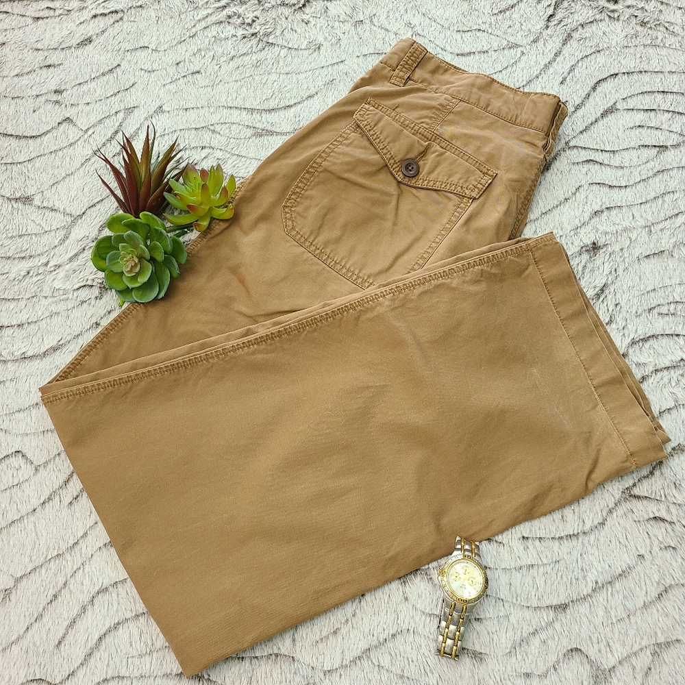 Old Navy Traditional Khakis